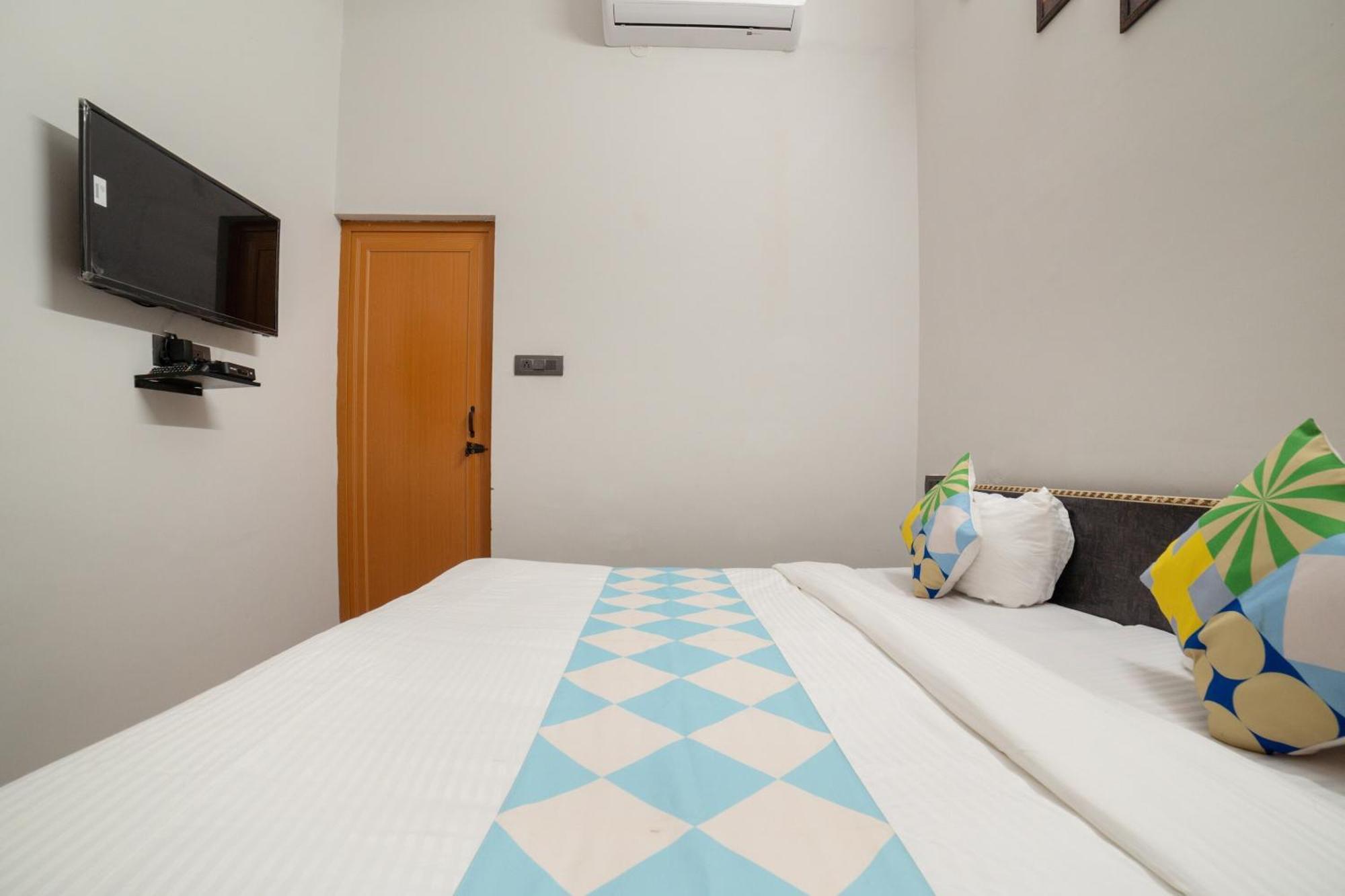 Hotel O Home Gautam Homestay 데라둔 외부 사진